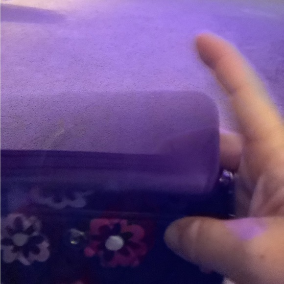 Purple Vera wallet/wristlet/tiny purse - Picture 2 of 8